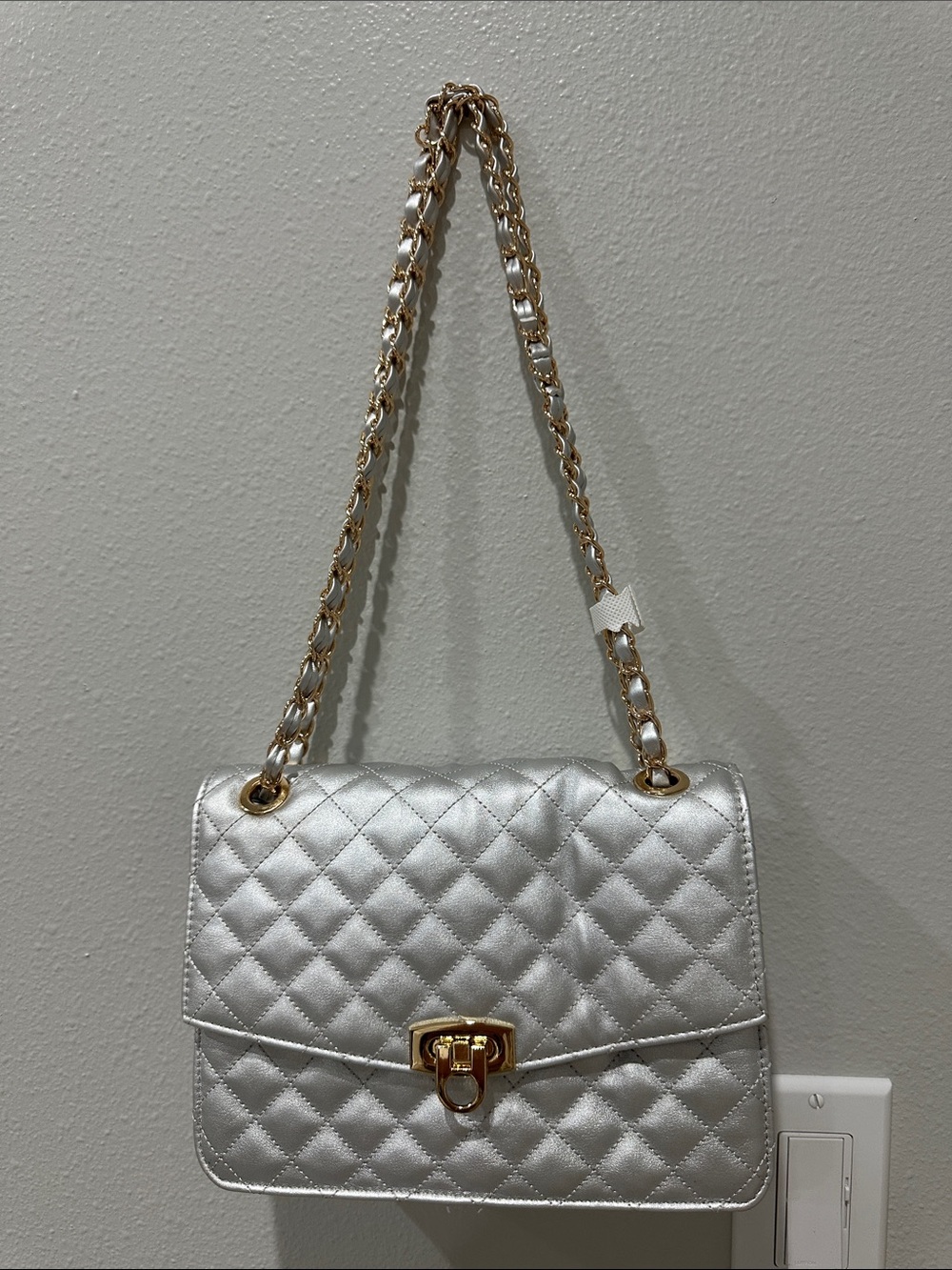 Quilted Silver Chain-Handle Shoulder Bag